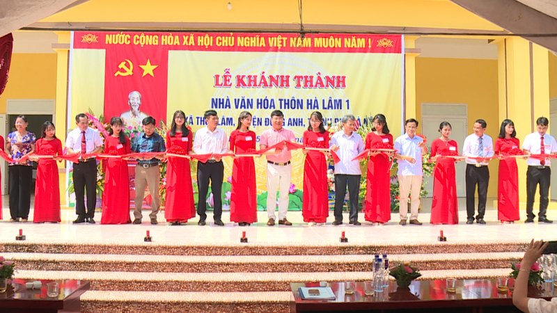 kich-ban-le-khanh-thanh-nha-van-hoa-thon-1